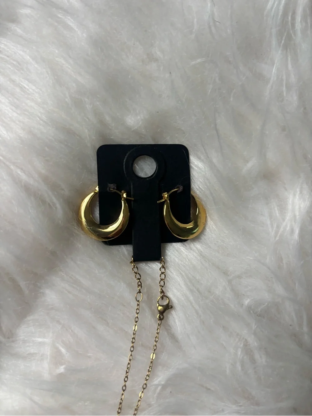 Gold Virgin Mary necklace with earrings